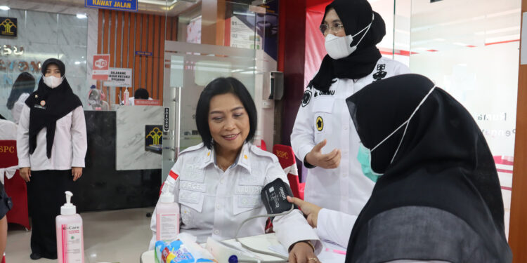 Bakti pada Negeri, Kanwil Kemenkumham DKI Jakarta Gelar Kegiatan Donor Darah