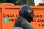 Pemprov DKI Kerahkan Water Mist dan Terapkan PJJ Antisipasi Abu Vulkanik Gunung Anak Krakatau